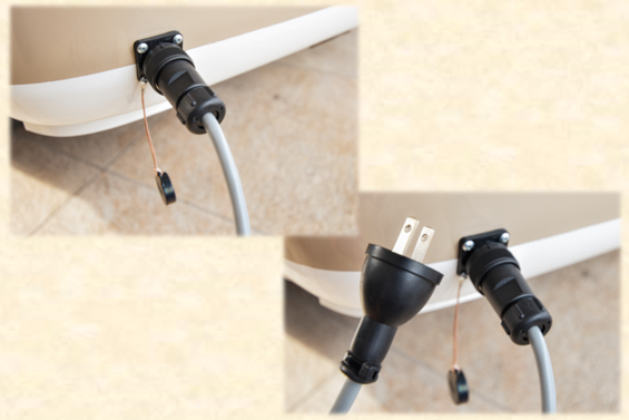 AC100V外部電源（サブバッテリー充電機能付き）