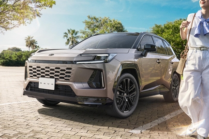 【モデル入り素材】Z（プラグインハイブリッド）